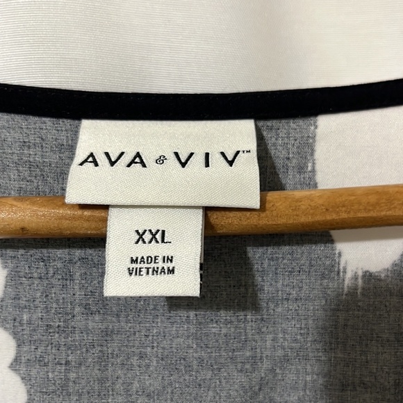 Ava & Viv Blue with White Floral Long Sleeve Dress size XXL a324 - Picture 2 of 5